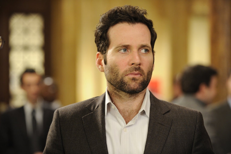 Frank Patterson (Eion Bailey)